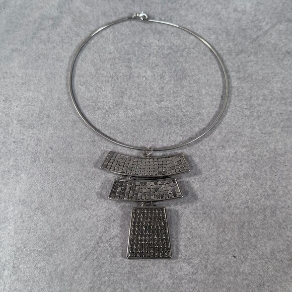 Unbranded Jewelry - Vintage Modernist Silver Tone Tiered Grid Mesh Pendant Omega Collar Choker Neck